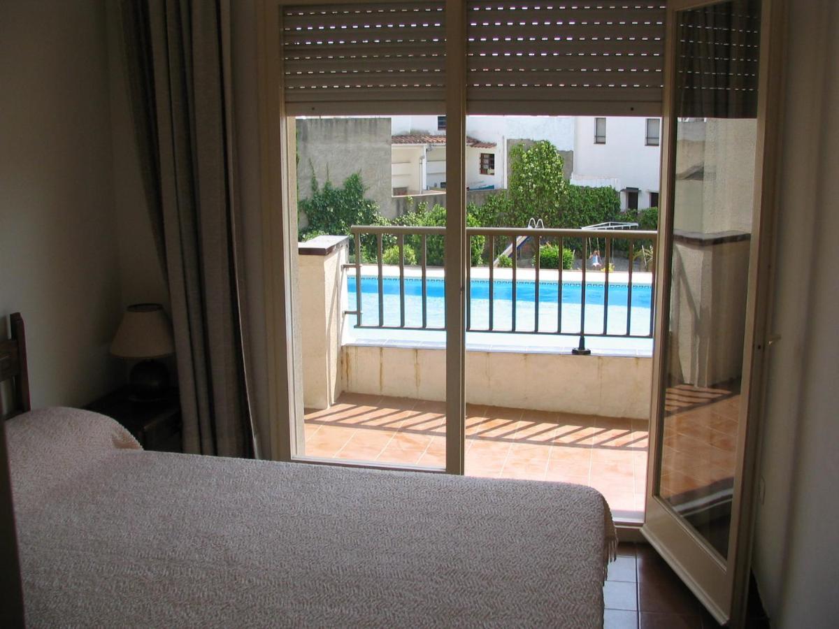 Mar Blau L'Escala Apartman Szoba fotó
