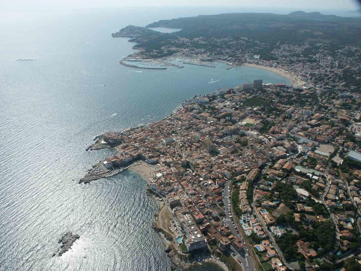 Mar Blau L'Escala Apartman Kültér fotó